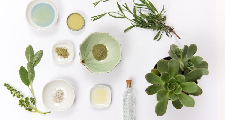 découvrez les secrets d'une peau radieuse avec nos conseils de soins de la peau. explorez des routines adaptées à chaque type de peau, des produits indispensables et des astuces pour un éclat naturel. prenez soin de votre peau avec notre guide complet sur le skincare.